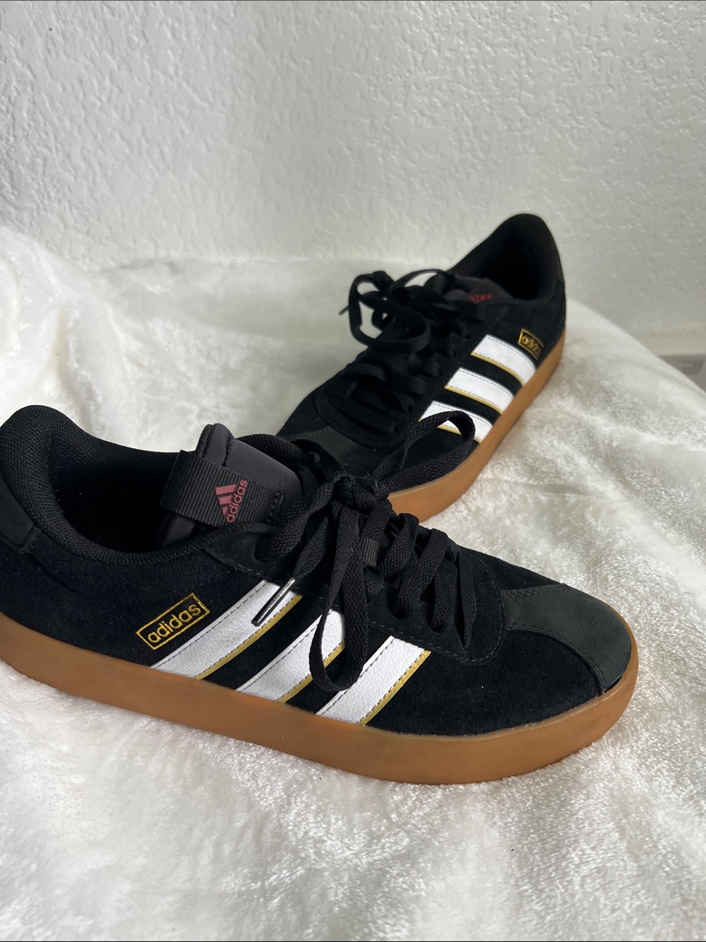 adidas Men’s Black Suede Sneakers with White Stripes and Gum Sole size 7